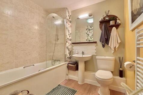 BATH1.jpg