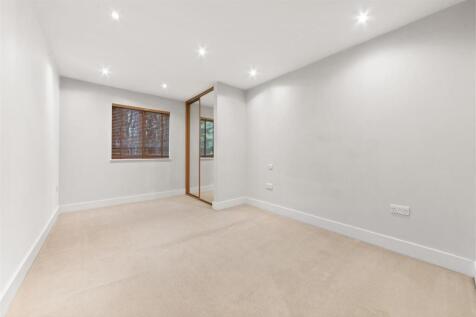Apartment 4, The Edge 7.jpg