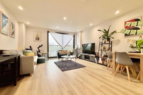 Living Room.jpg