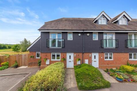 3 Childsbridge Farm Place 39.jpg
