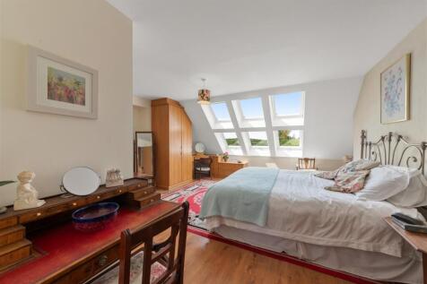 3 Childsbridge Farm Place 12.jpg