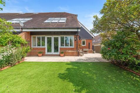3 Childsbridge Farm Place 31.jpg
