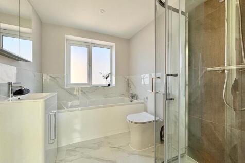 BATH 3.jpg