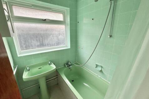 BATH.jpg