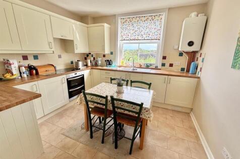 KITCHEN2.jpg