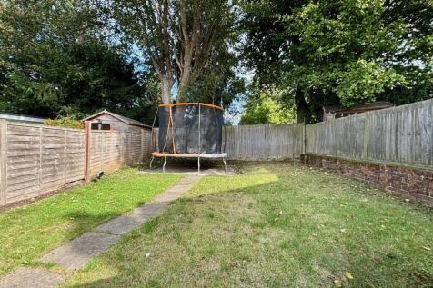 GARDEN2.jpg