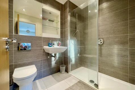 ENSUITE.jpg