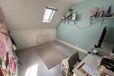 Bedroom 2.jpg