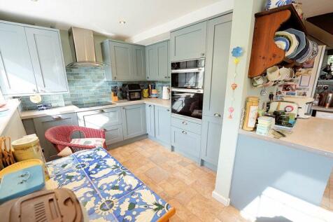 Kitchen breakfast room