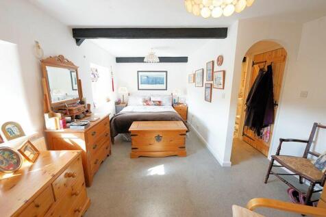 Principal bedroom