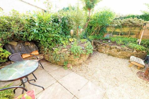 Enclosed garden
