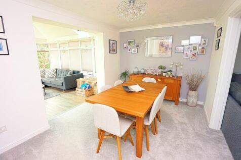 Elegant dining room