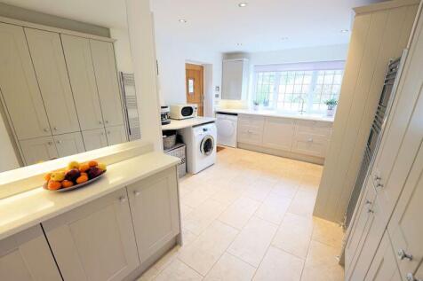 Utility room - fantastic storage