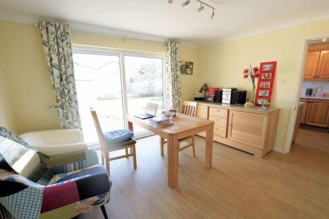 Separate dining room