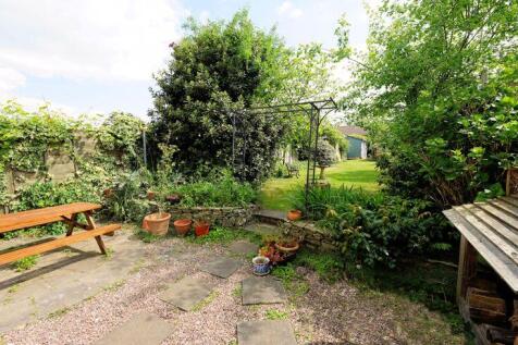 Gravelled terrace