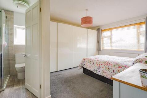 .... with en suite
