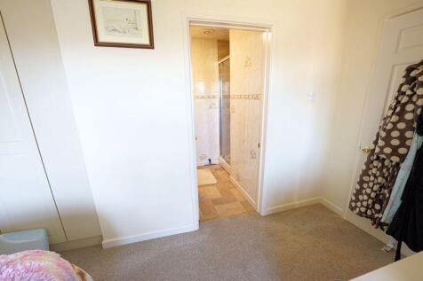 to the En suite
