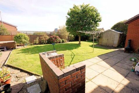 Level rear garden