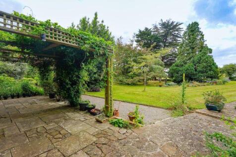 Arbour shaded terrace