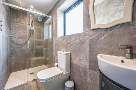 Bedroom Two Ensuite