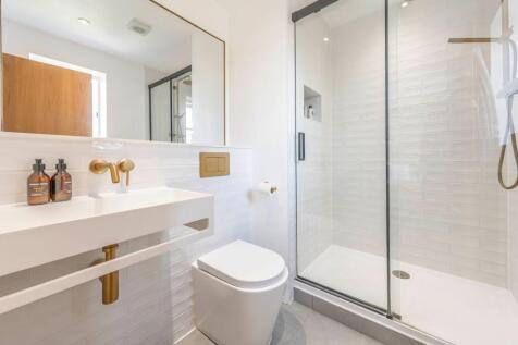 Bedroom One En-Suite