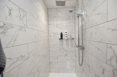 JACK N JILL EN SUITE