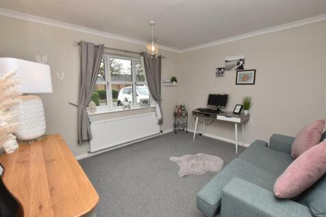 SECOND SITTING ROOM/ BEDROOM TWO