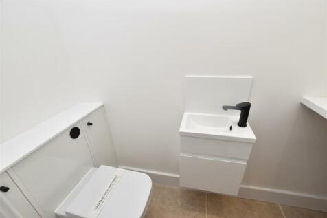 CLOAKS/WC