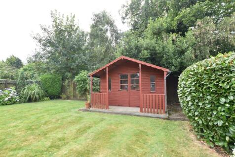 SUMMERHOUSE