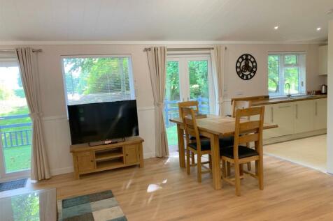 DINING AREA PHOTO
