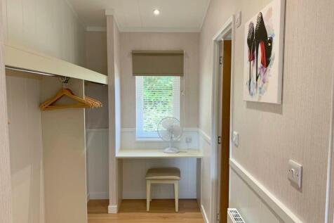 DRESSING AREA PHOTO