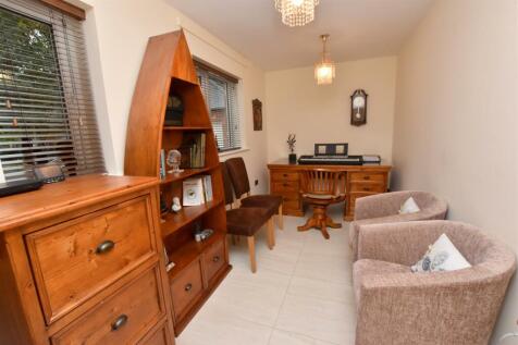 HOME OFFICE (FRONT)