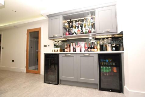 BAR AREA