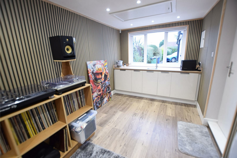 OFFICE/MUSIC ROOM