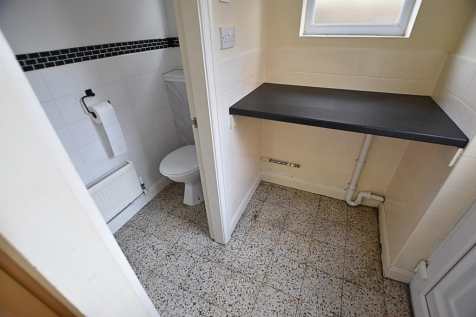 SEPARATE WC