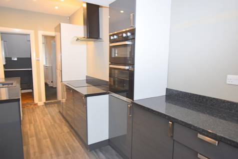 KITCHEN (ADDITIONAL PHOTOGRAPH)