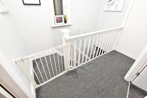 FIRST FLOOR LANDING