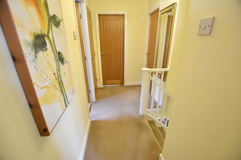 FIRST FLOOR LANDING