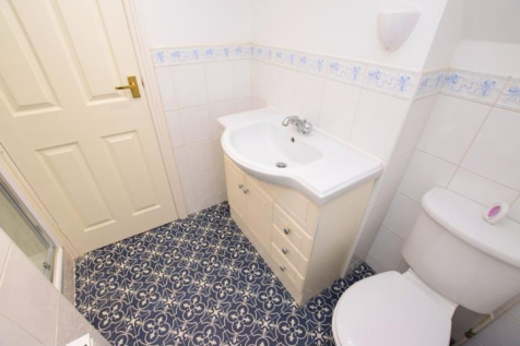EN SUITE SHOWER