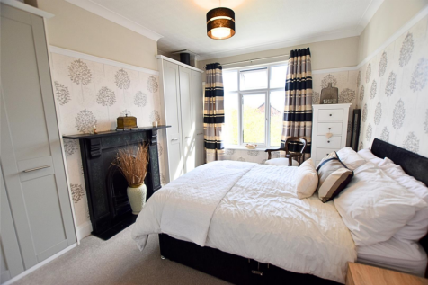 BEDROOM 1 (REAR)