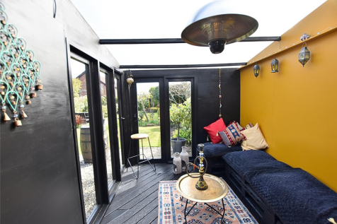 GARDEN ROOM