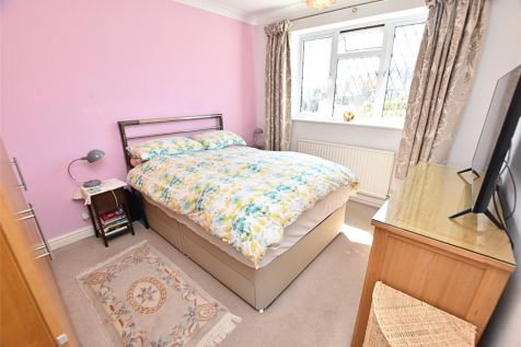 BEDROOM ONE (Ground Floor)