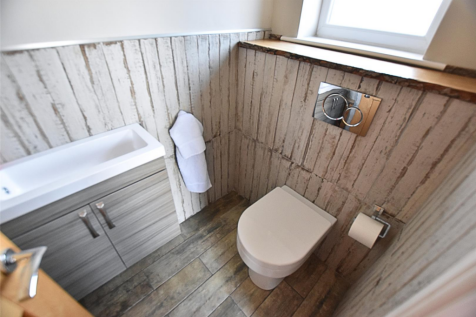 CLOAKROOM/WC