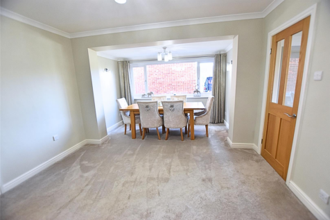 REAR DITTING/DINING ROOM