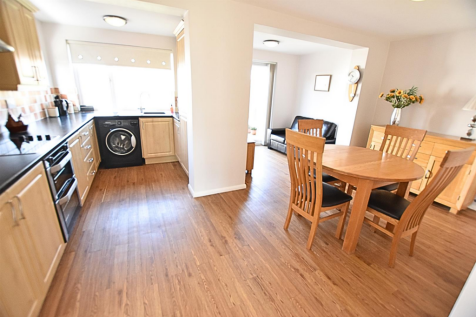 LIVING KITCHEN DINER