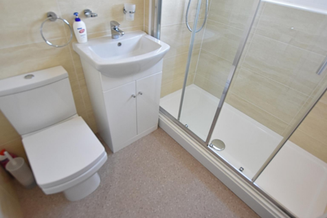 SHOWER ROOM