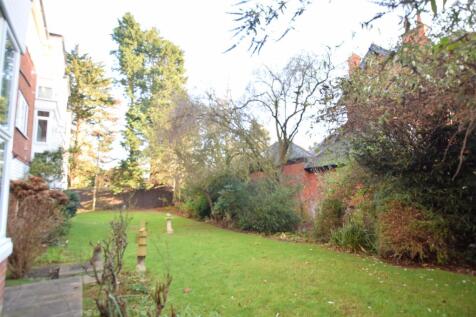 COMMUNAL GARDENS
