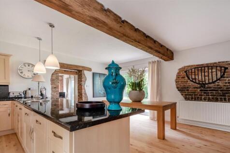8647023-interior30.jpg