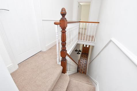 FIRST FLOOR LANDING