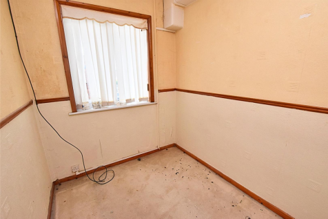 BEDROOM 3 (front)